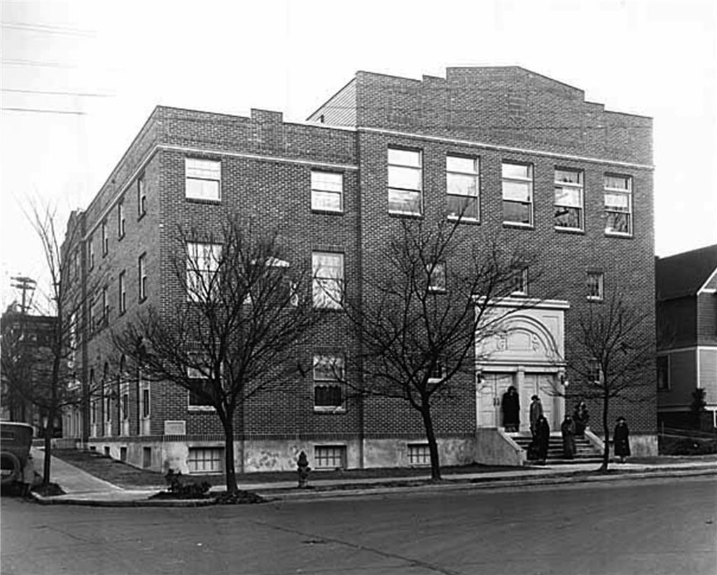 Woman's Century Club, Harvard Avenue and Roy Street, Seattle, ca. 1925, Courtesy MOHAI (1983.10.3052.3)