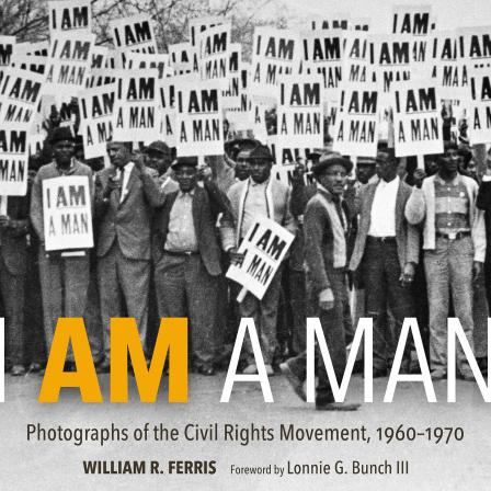 protestors with "I Am a Man" signs